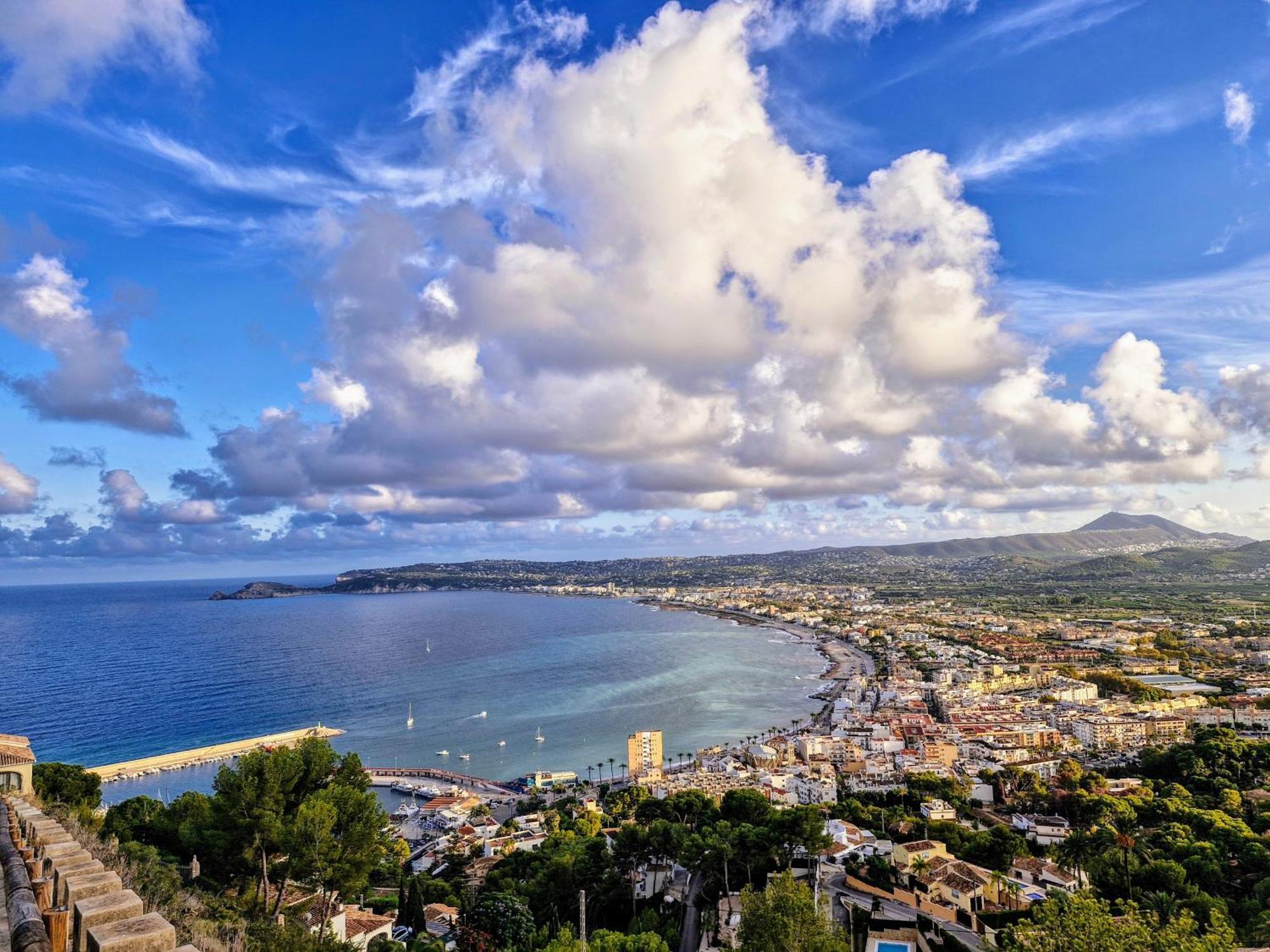 Apartamento, vistas al mar, a 3 minutos de la playa caminando Jávea Exterior foto