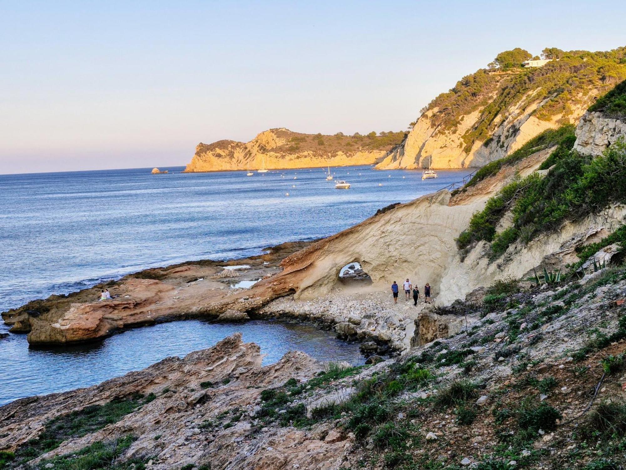 Apartamento, vistas al mar, a 3 minutos de la playa caminando Jávea Exterior foto